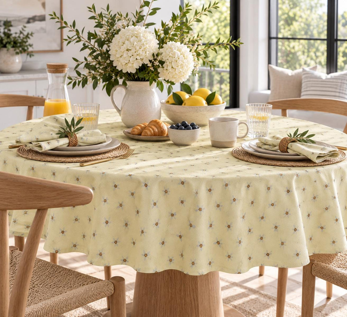 Sunny Daisy Cotton Tablecloth – Soft Yellow Floral Wedding, Shower,